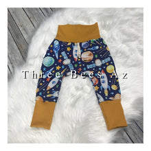 Load image into Gallery viewer, 12m - 3T Grow with me Joggers - Organic Cotton space/Rockets WITH POCKETS!!
