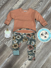 Load image into Gallery viewer, 3m - 12m Grow-With-Me SET!!! (Sunflower pants with Terra-cotta Sweatshirt)
