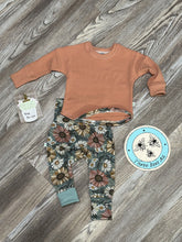 Load image into Gallery viewer, 3m - 12m Grow-With-Me SET!!! (Sunflower pants with Terra-cotta Sweatshirt)
